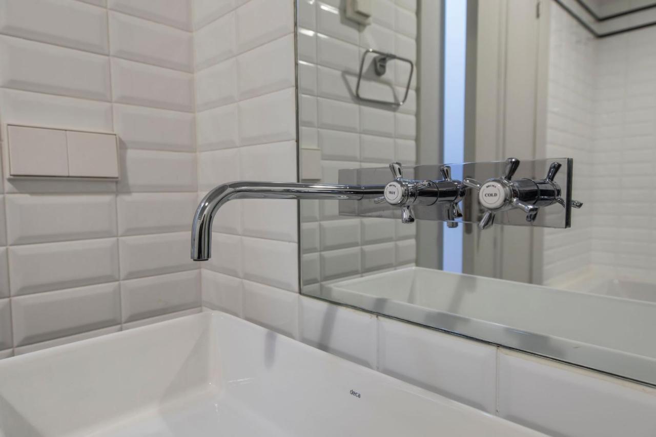 Lovelystay - 3 Bedroom Downtown Wonderwall Lisbona Esterno foto