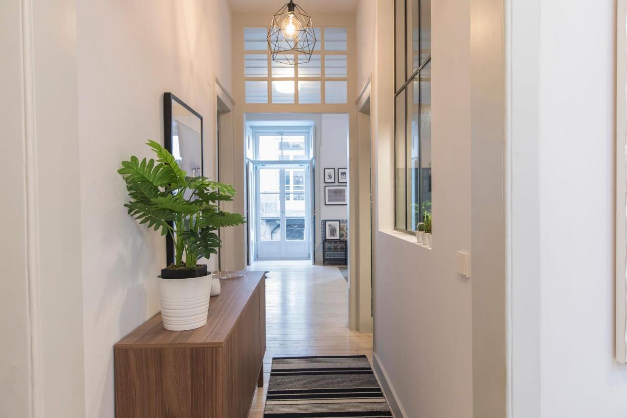 Lovelystay - 3 Bedroom Downtown Wonderwall Lisbona Esterno foto